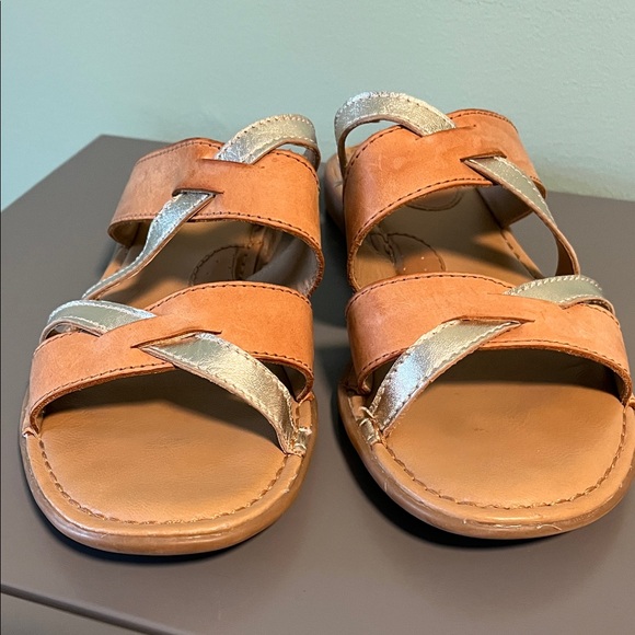 BOC Stylish Tan and metallic Leather slides 7 - Picture 1 of 5